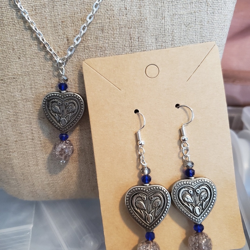 Jewelry - Picture 2 of 4